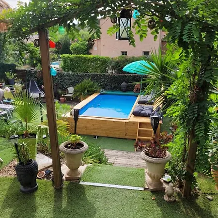 Privee Chez L'habitant En Rez-de-jardin Quarto em Acomodações Particulares Saint-Raphaël