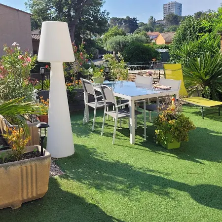 Privatunterkunft Privee Chez L'habitant En Rez-de-jardin Saint-Raphaël